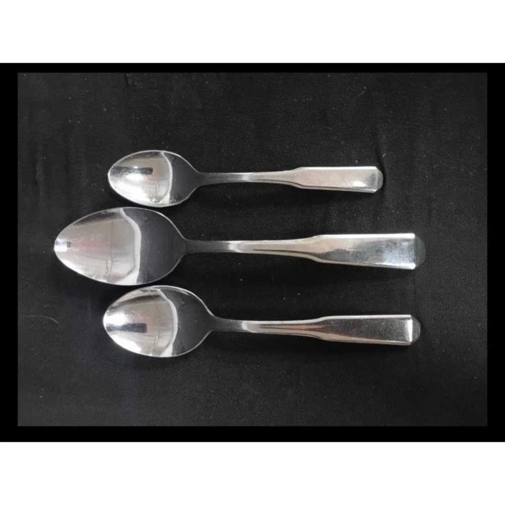 Rogers Stainless Korea flatware 20 pieces